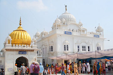 Goindwal Sahib is a historic Sikh pilgrimage site known for its spiritual importance and connection with the early Sikh Gurus. It is renowned for the sacred Baoli Sahib and peaceful religious atmosphere.